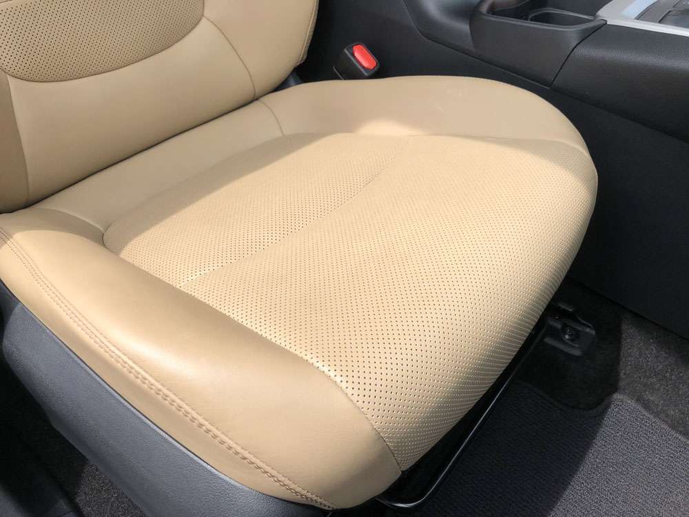 2021-RAV4-Hybrid-Limited-Beige-Leather-3