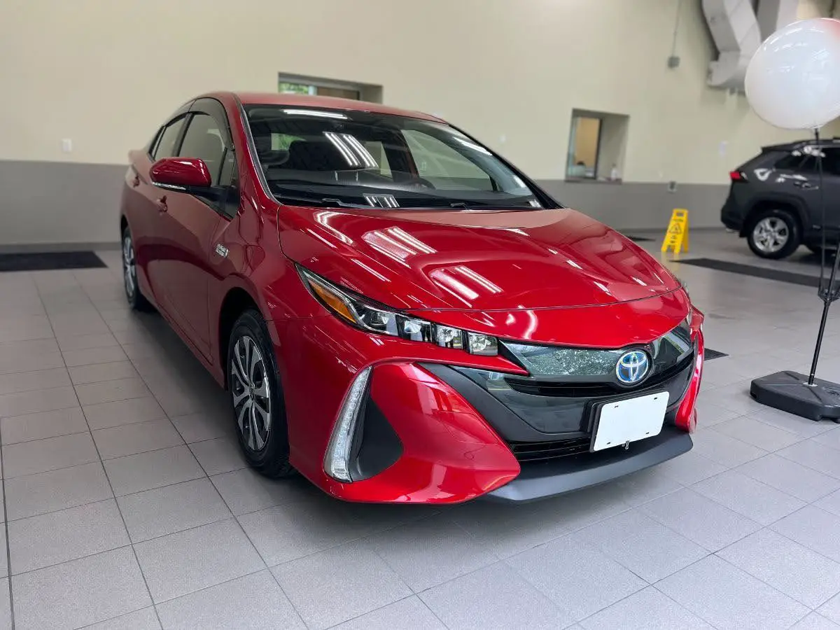 2022 Prius Prime Base Model Photo Gallery (Supersonic Red w/ 26+ Photos)