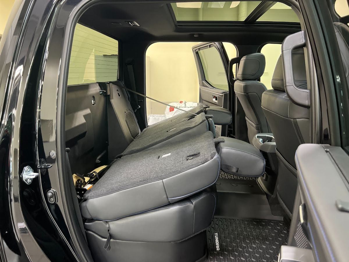2022-tundra-gas-platinum-backseat-storage-2