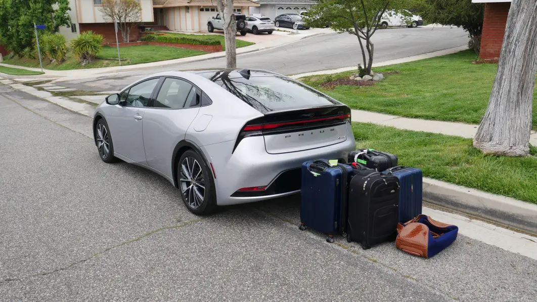 toyota-prius-luggage-test:-how-big-is-the-trunk?