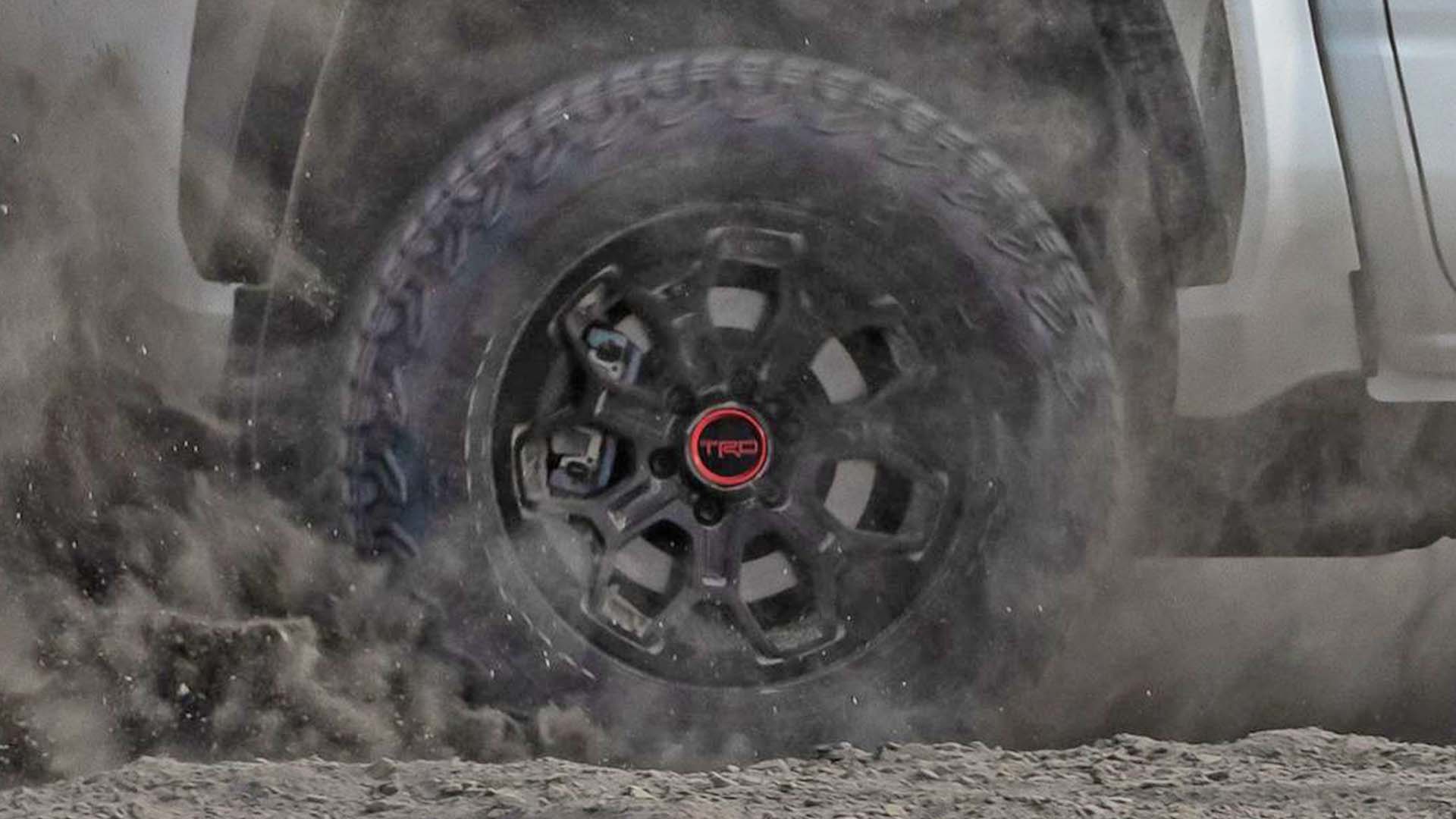 2024-toyota-tacoma-finally-ditches-rear-drum-brakes-for-discs